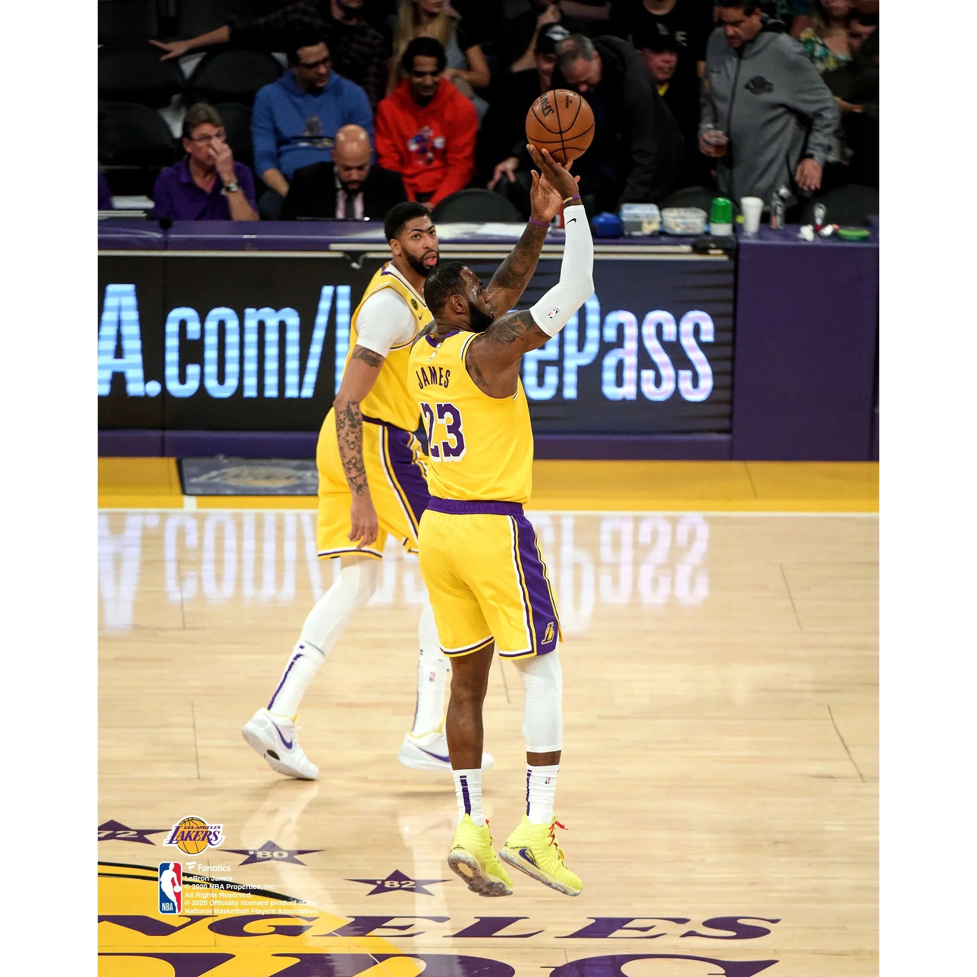 LeBron James Los Angeles Lakers Unsigned Shooting from the Lakers Logo Photograph